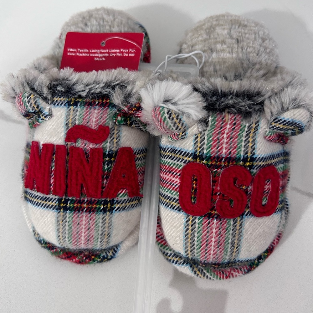 Kids Slippers size 7-8